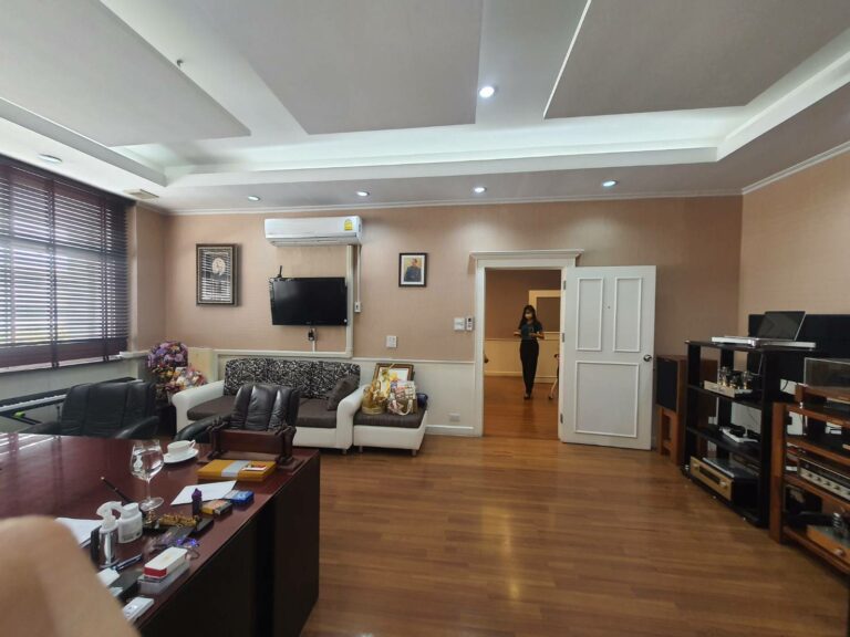 Image for เสริมฟังก์ชั่นห้องทำงานใหม่ให้แฮปปี้กว่าเดิม ด้วยฝ้าอะคูสติก Trandar Solo