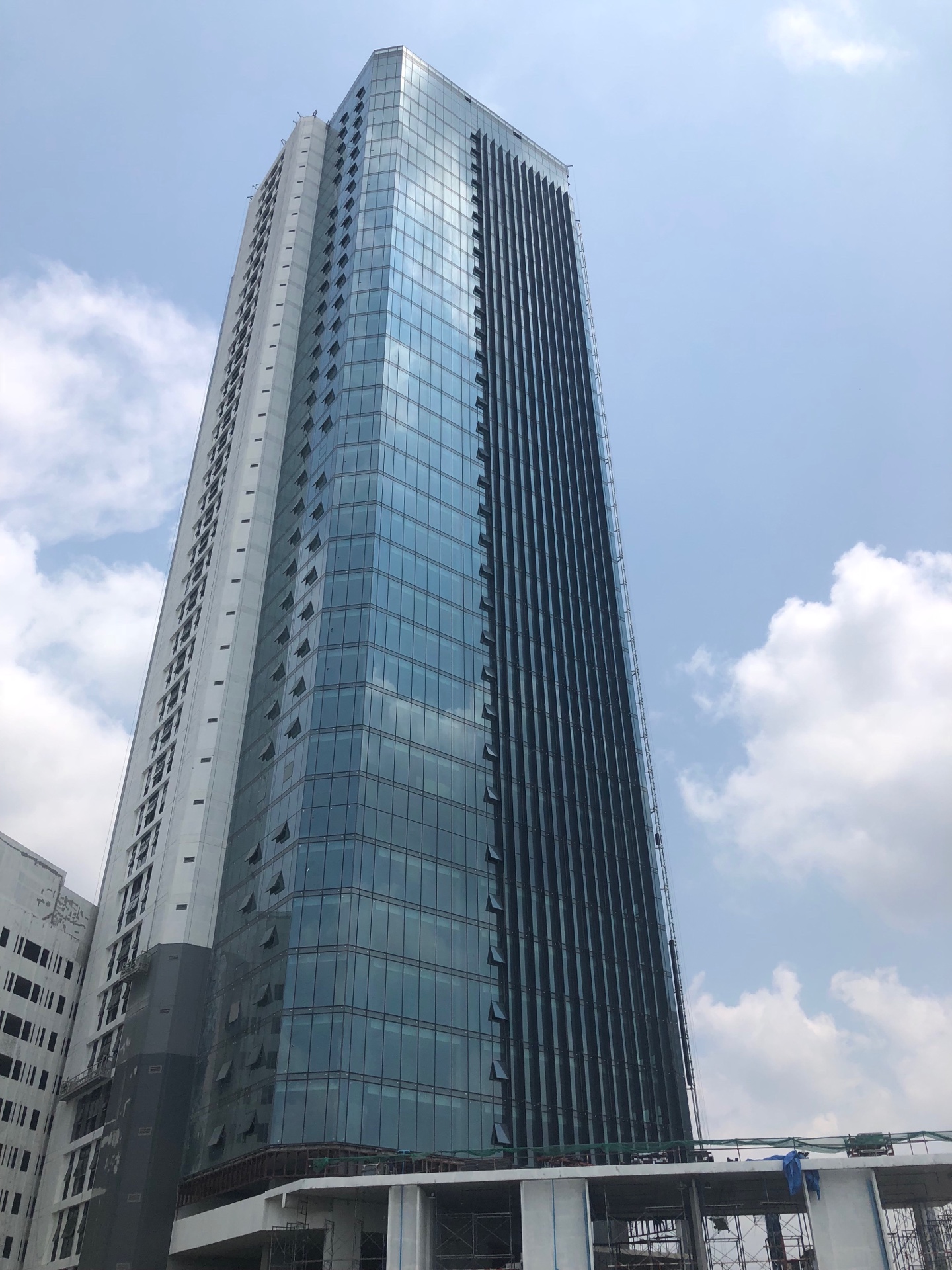  𝐑𝐞𝐧𝐨𝐯𝐚𝐭𝐞 𝐌𝐒 𝐒𝐢𝐚𝐦 𝐎𝐟𝐟𝐢𝐜𝐞 𝐁𝐮𝐢𝐥𝐝𝐢𝐧𝐠