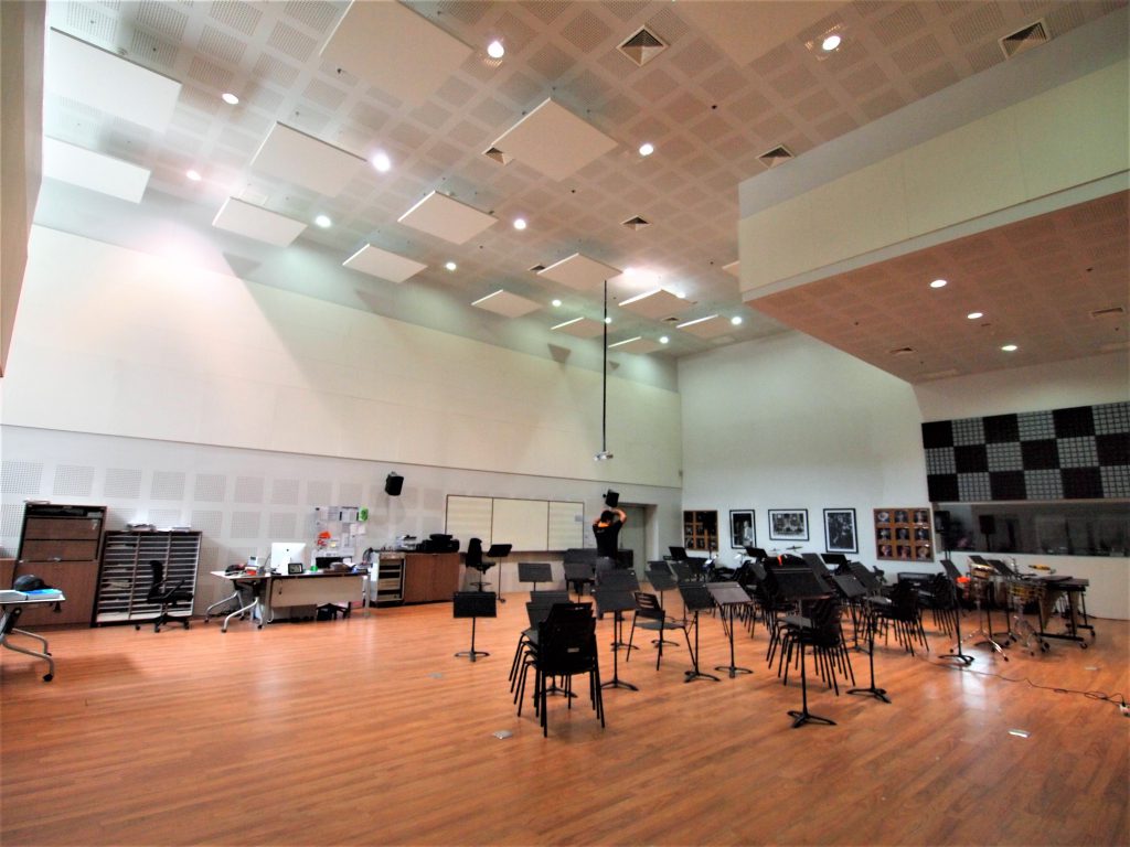 Trandar-acousticd-solo-Bangkok-Pattana-School