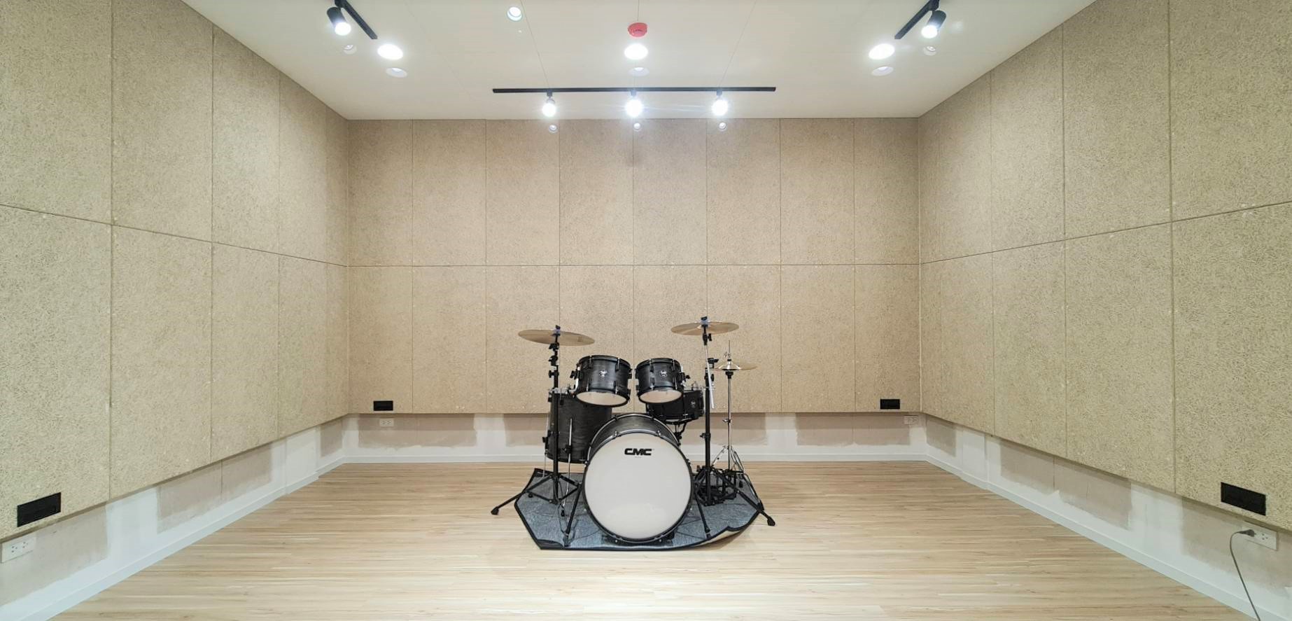 ห้องซ้อมดนตรีสไตล์ลอฟ DIYในแบบที่เป็นตัวคุณ ด้วย Trandar Heradesign