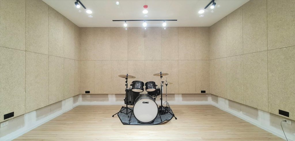 ห้องซ้อมดนตรีสไตล์ลอฟ DIYในแบบที่เป็นตัวคุณ ด้วย Trandar Heradesign