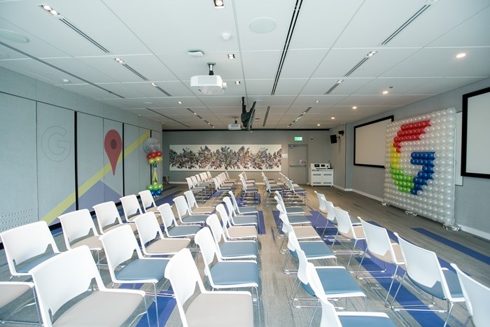 Office Google ใช้ฝ้าอะคูสติก Trandar Gedina E