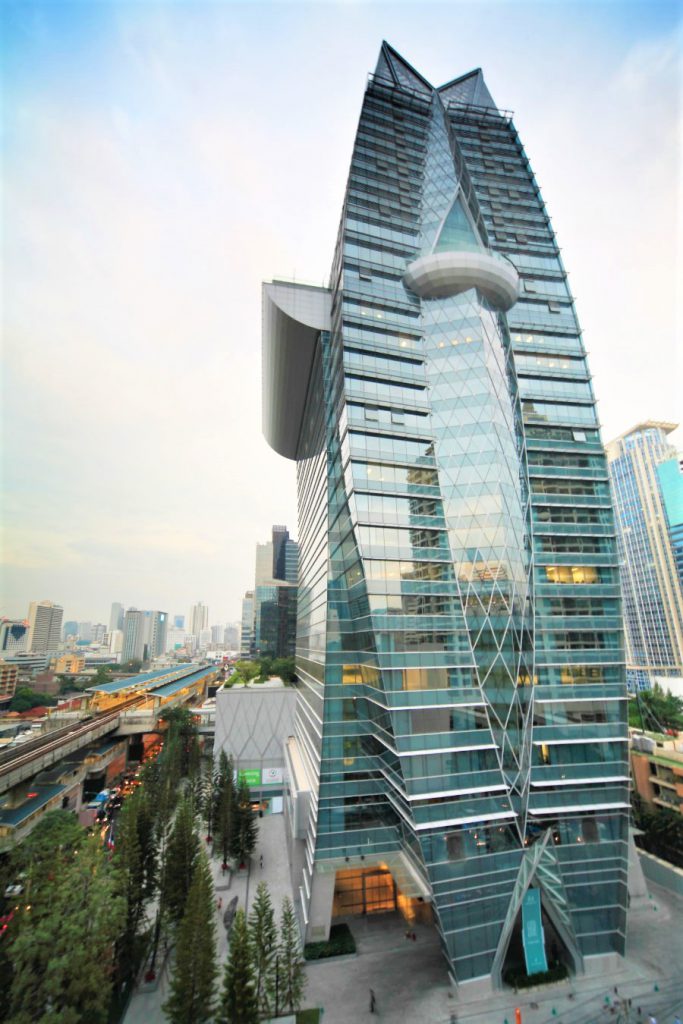 ปาร์คเวนเชอร์ อีโคเพล็กซ์ “Park Ventures – The Ecoplex